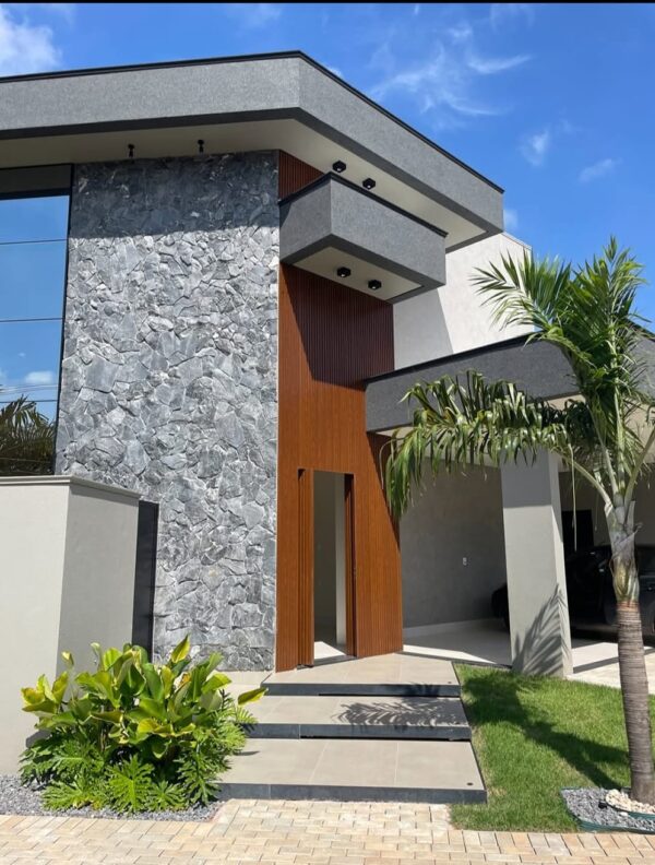 Casa em condomínio - REF 008