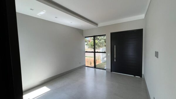 Casa em condomínio - REF 006