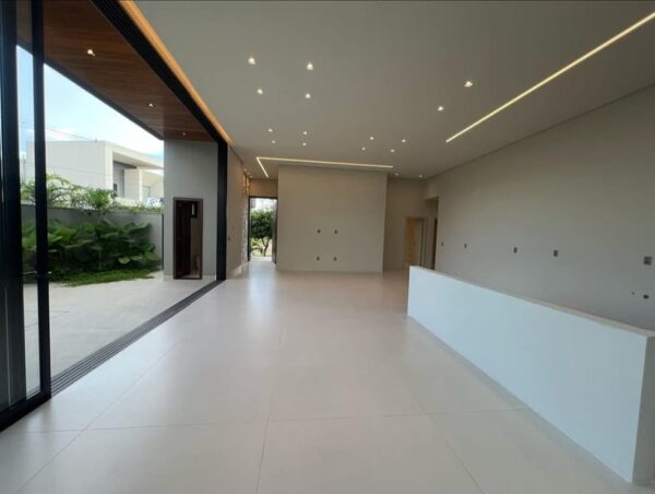 Casa em condomínio - REF 007